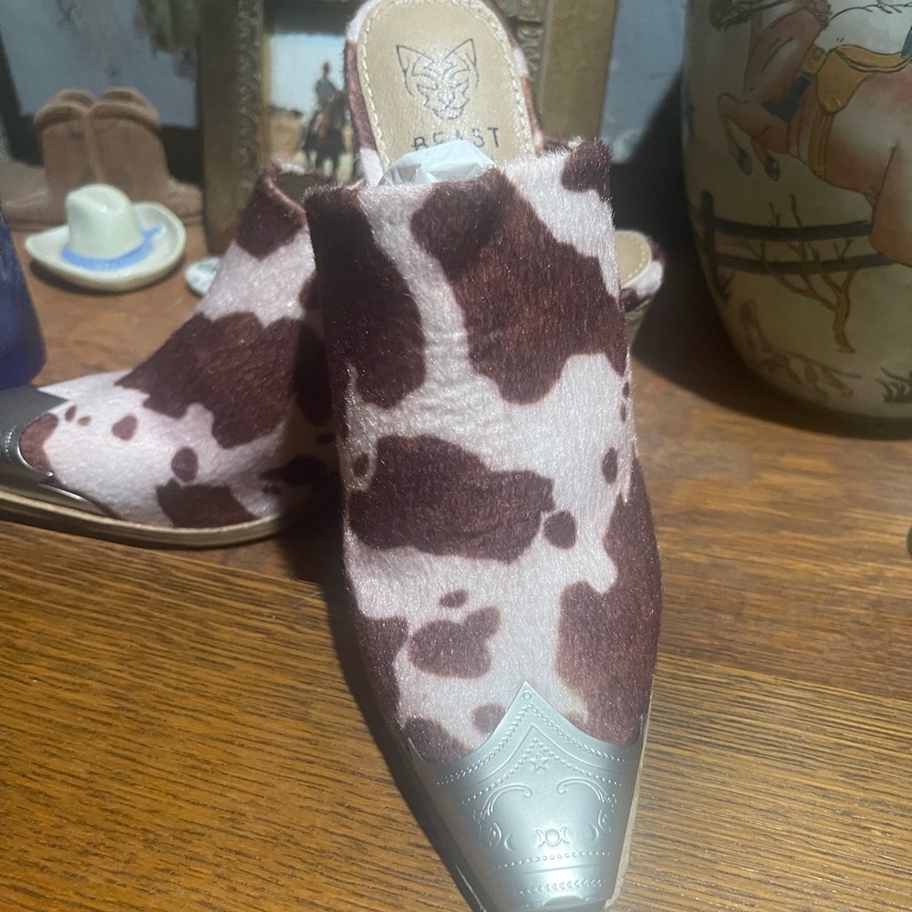Boots Beast Mule Silver Tip Cowhide Faux